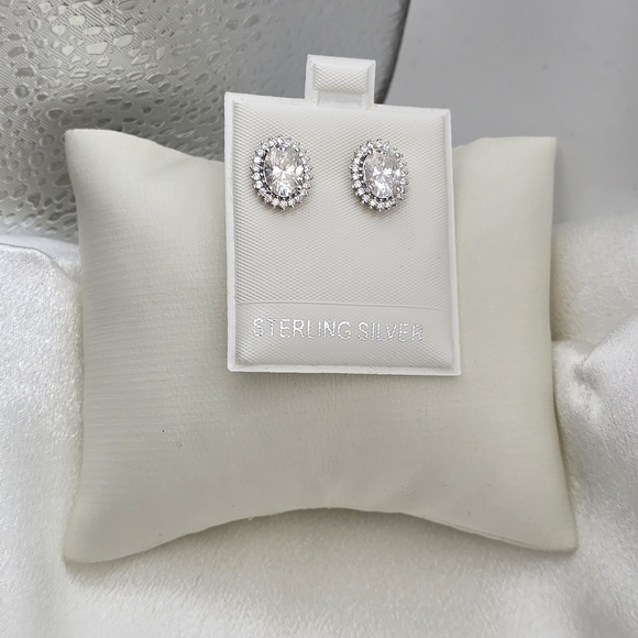 Sterling Silver 925 Oval Cut Moissanite Halo Stud Earrings - Picture 7 of 8